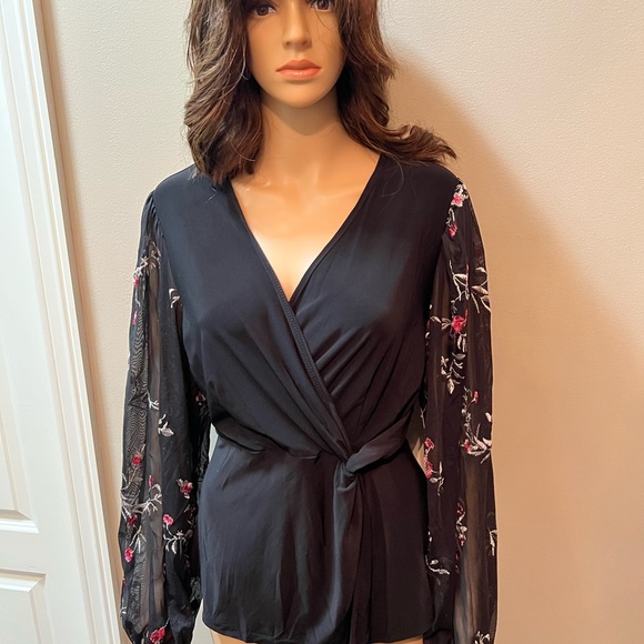 NWT PerSeption Concept Chiffon Black & Floral Top with Puff Sleeves SzL - Picture 8 of 14